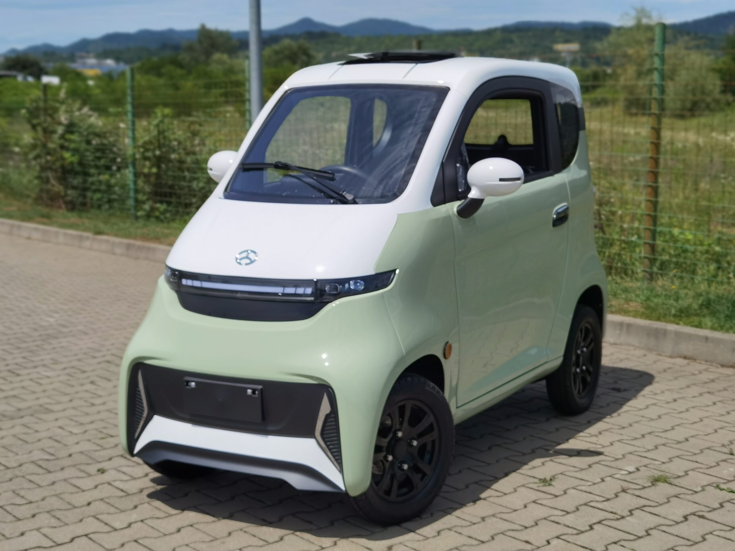 Masina electrica AERA SQ4 verde 3000 W 100 Ah fara permis limitata la 25 km/h - imagine 4