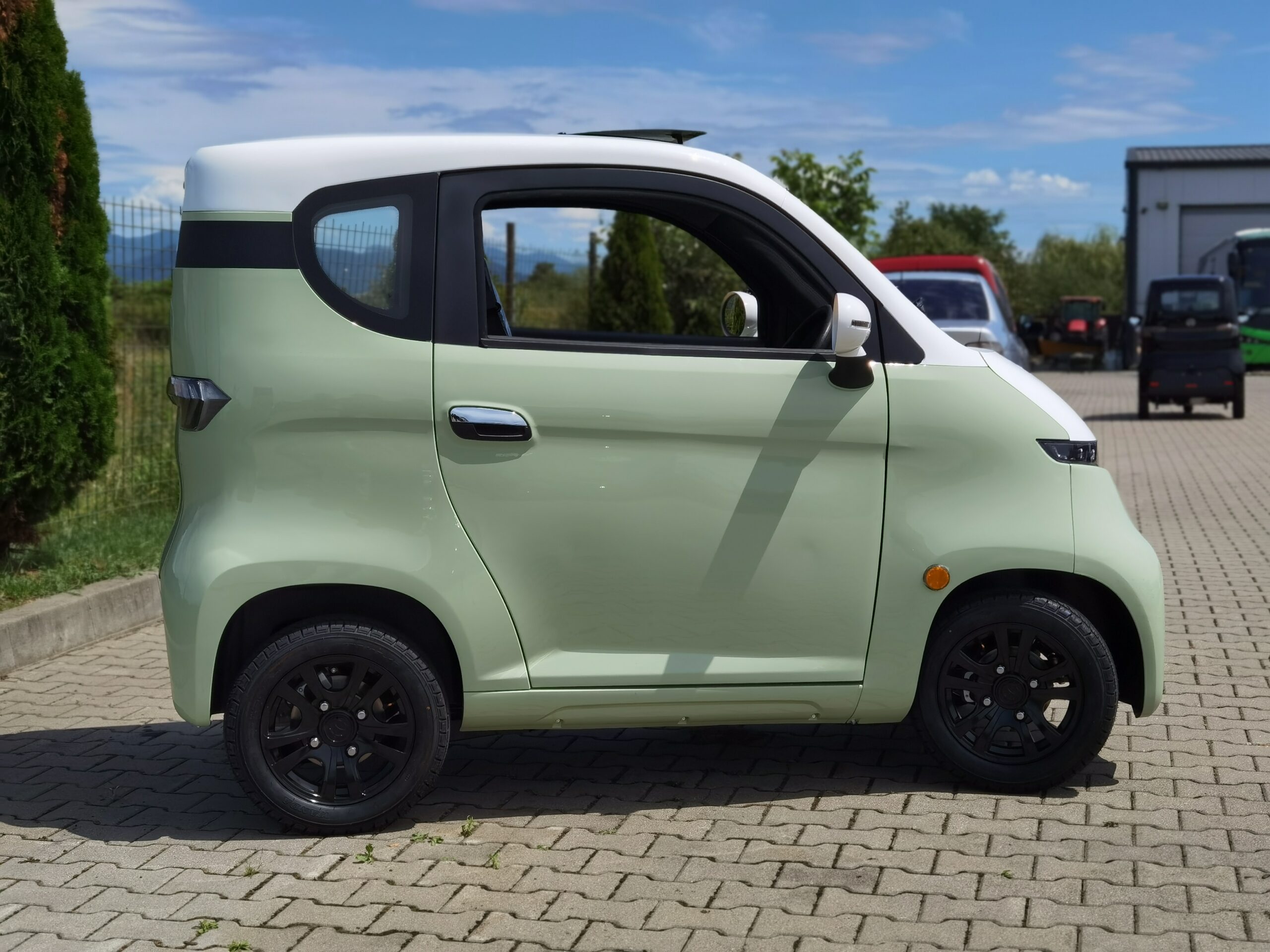 Masina electrica AERA SQ4 verde 3000 W 100 Ah fara permis limitata la 25 km/h - imagine 11